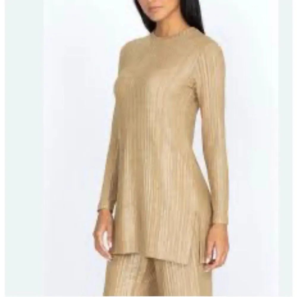 Johnny was gold midnight tunic top size small